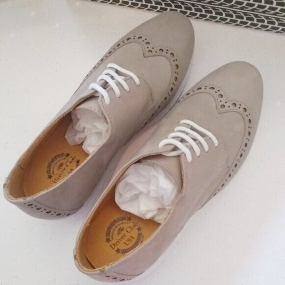 NIB Taupe Suede Wingtip Women's Drivers Derbys 5.5 MSRP $120 - REAL LEATHER!!! - Picture 3 of 12